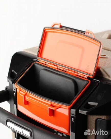 Термоконтейнер Igloo TrailMate 70 Brown (66 литров