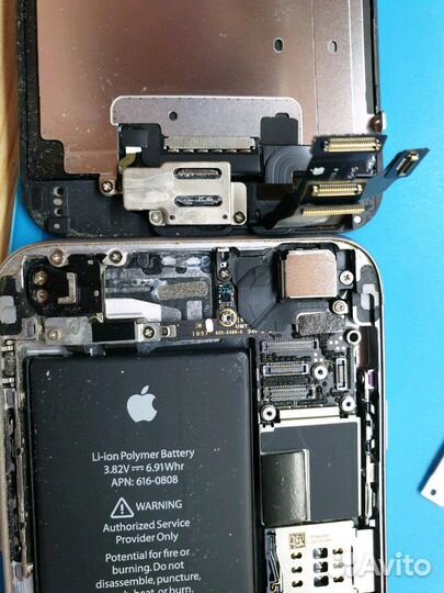 Ремонт техники Apple (iPhone, MacBook, iPad)