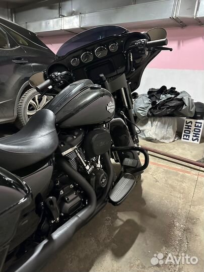 Продам harley-davidson street glide
