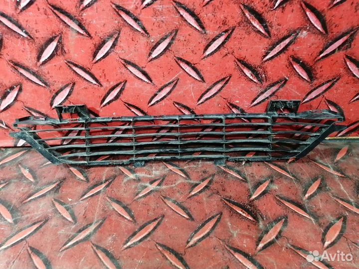 Решетка переднего бампера Toyota Fortuner