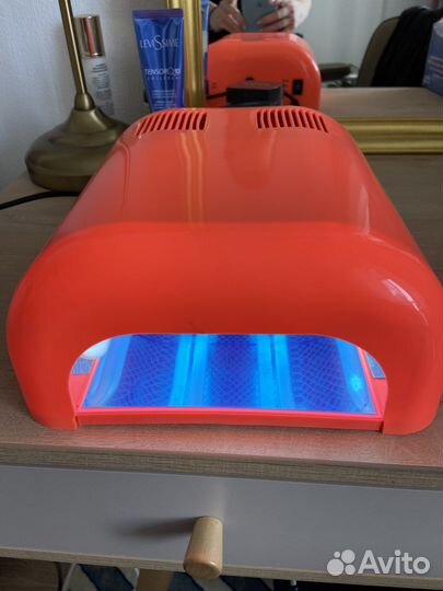 Лампа UV для маникюра