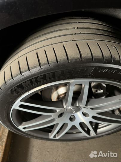 Michelin Pilot Sport 4 S 295/35 R21