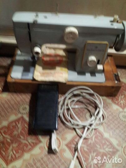 Швейная машина Чайка 132м