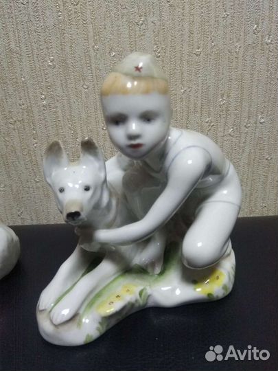 Фарфоровые статуэтки