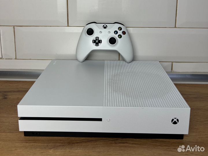 Xbox One s 500 gb+ 327 игр