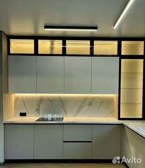 Кухонный гарнитур с бесплатным монтажом