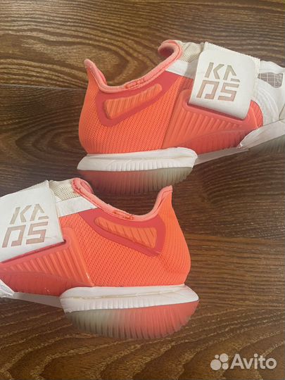 Кроссовки Wilson Kaos б/у