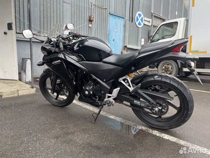 Honda cbr250r