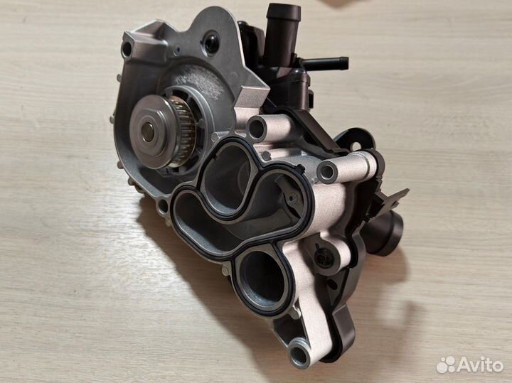 Водяной насос помпа polo