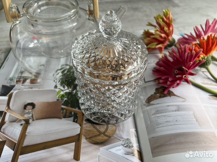 Конфетница, сахарница