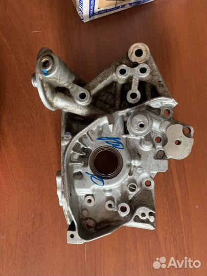 Насос масляный Mitsubishi Lancer 9