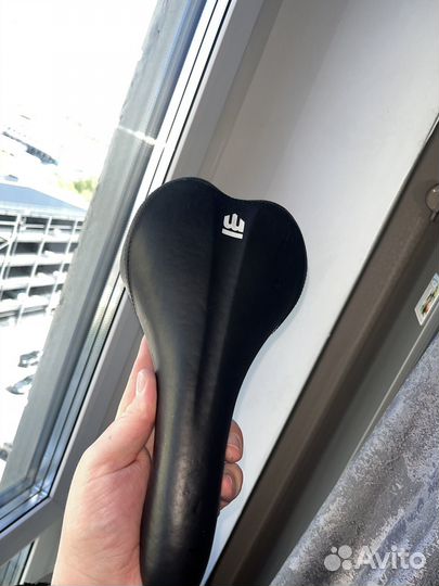 Седло для велосипеда Mongoose