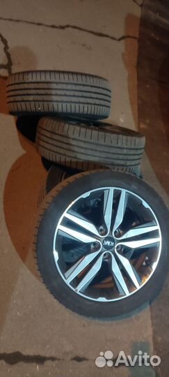 Летняя резина 235/45 r 18 на ориг. литых дисках