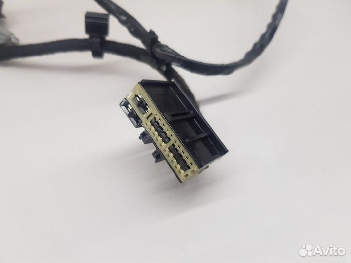 Электропроводка двери задняя правая (Volvo XC40)