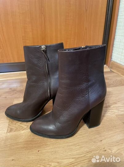 Ботинки женские 38 размера кожаные. HM состояние о