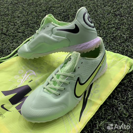 Шиповки Nike Tiempo Legend 9