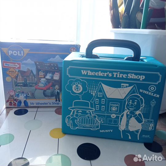 Детские игрушки гараж для машинок