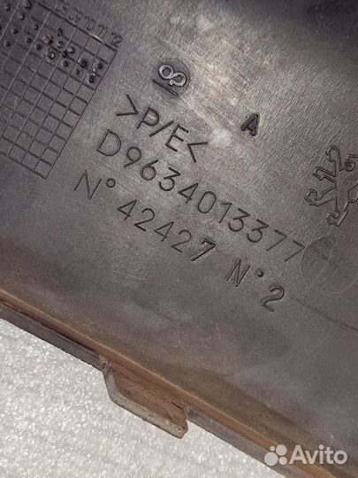 Накладка переднего бампера правая peugeot 307