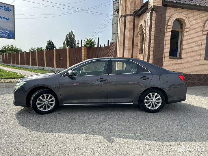 Toyota Camry 2.5 AT, 2014, 490 000 км