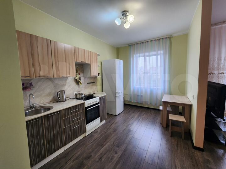 2-к. квартира, 63 м², 8/9 эт.