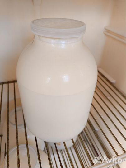 Молоко коровье домашнее