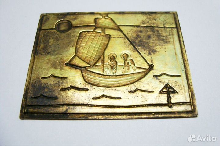 Редкий знак накладка от книги латунь винтаж