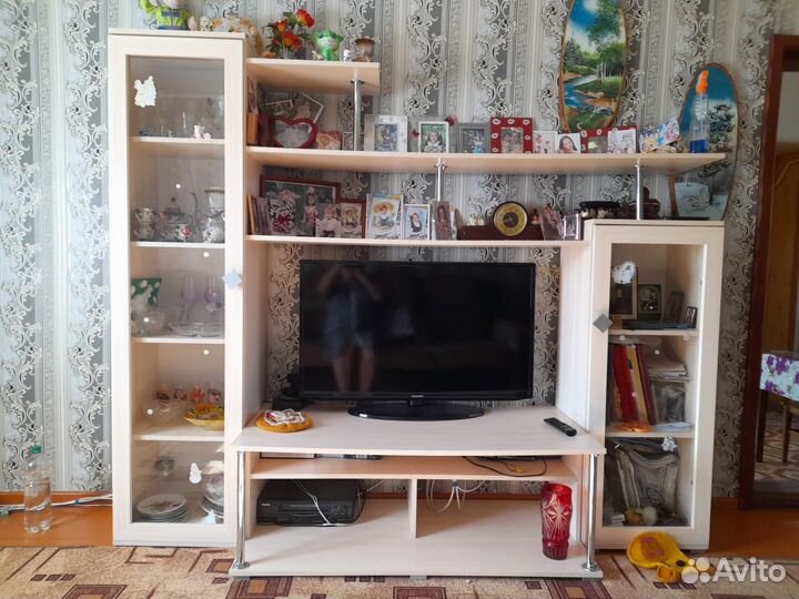 Стенка в гостиную