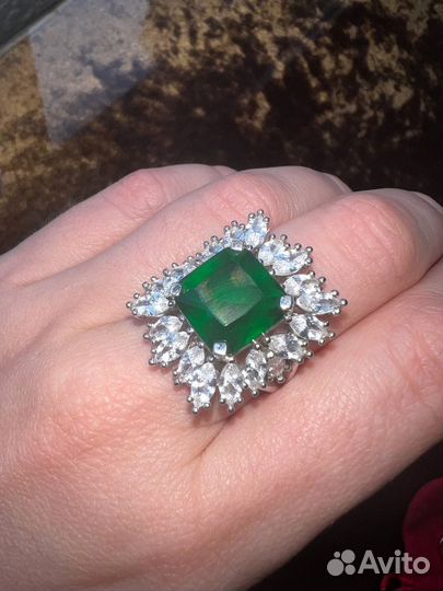 Серебряное кольцо женское 17,5