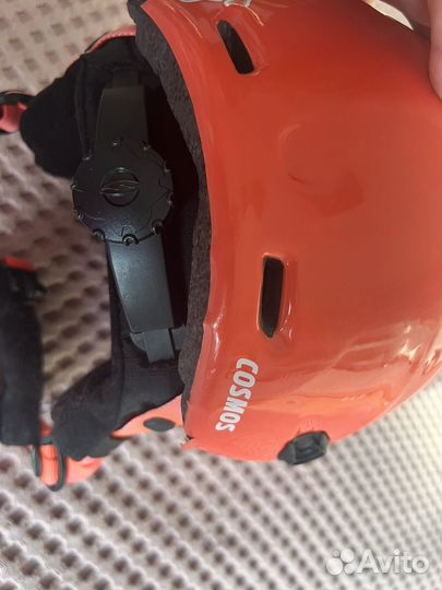 Горнолыжный шлем