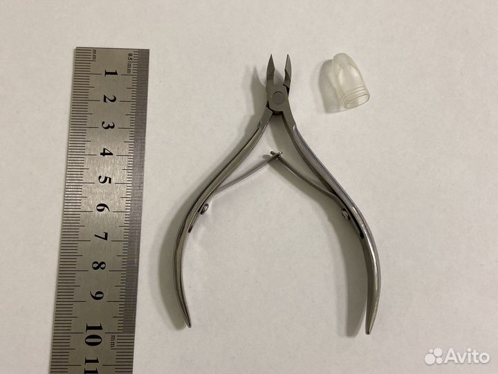 Щипчики для маникюра