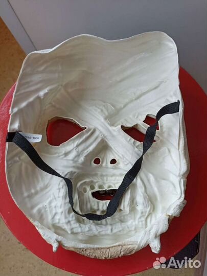 Маска театральная