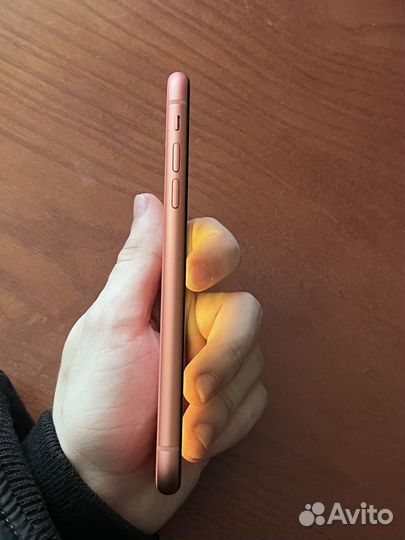 iPhone Xr, 64 ГБ