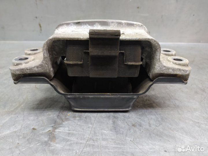 Опора кпп левая skoda Octavia (A5 1Z) 2004-2013