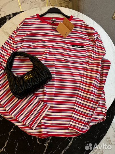 Стильная футболка Miu Miu