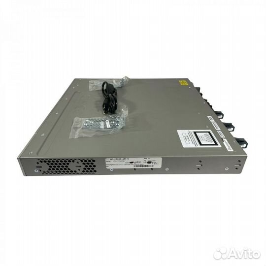 Коммутатор Cisco WS-C3850-48T-S 48 Port Data IP Ba