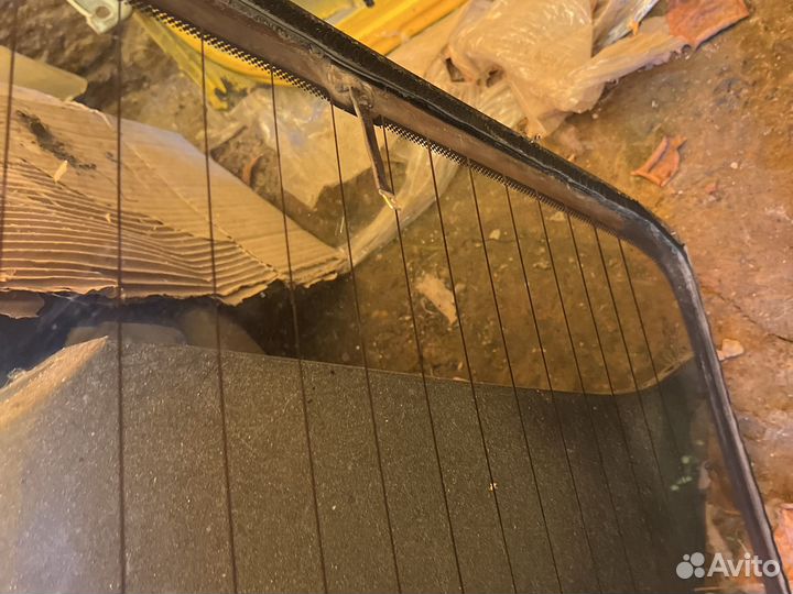 Стекло заднее для Рено Логан1