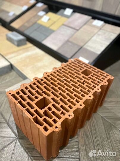 Теплый блок керамический пустотелый Сталинградский 440