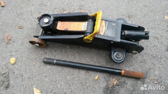 Домкрат подкатной на 2т купить в Санкт-Петербурге с доставкой | Авито