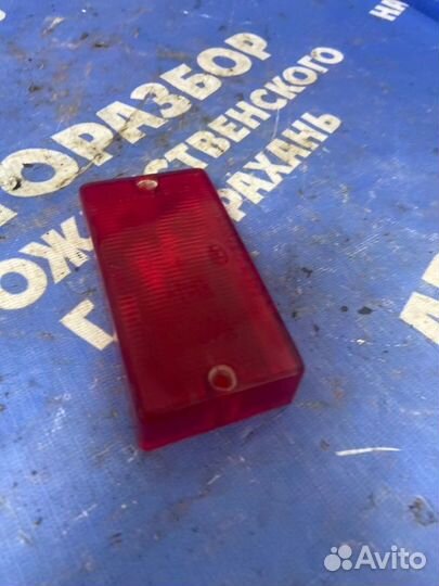 Стекло дополнительного стоп-сигнала. Паз 3205