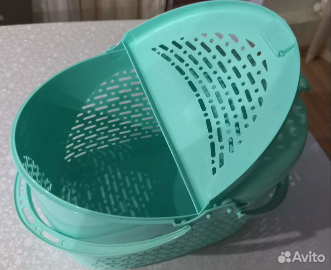 Пластиковая корзина