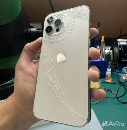 Замена задней крышки iPhone