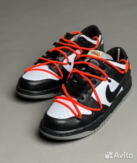 Nike Dunk Low x Off-White