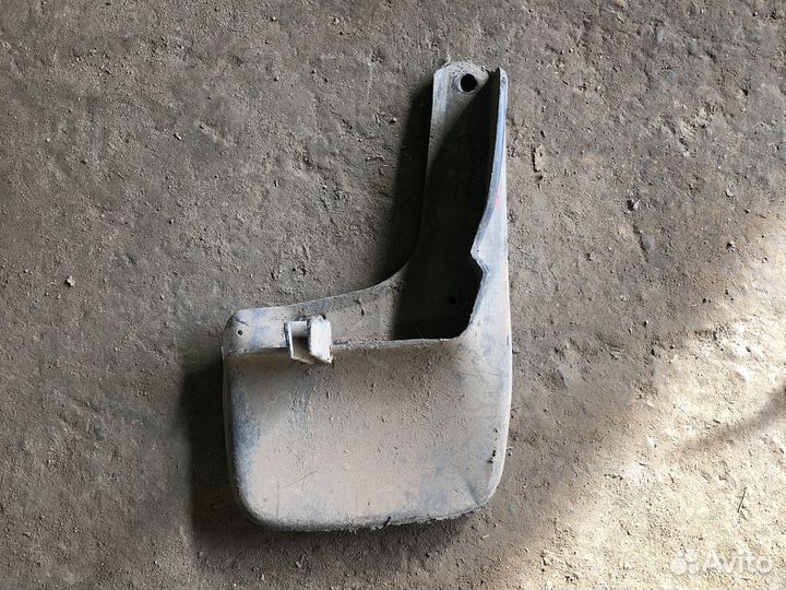 Volkswagen polo брызговик