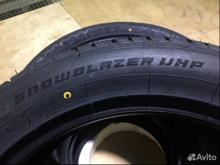 Windforce Snowblazer UHP 275/45 R20 110V