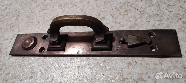 Дверная ручка, клеймо