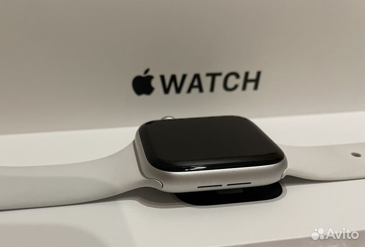 Часы Apple watch se(2nd Gen) 44 mm