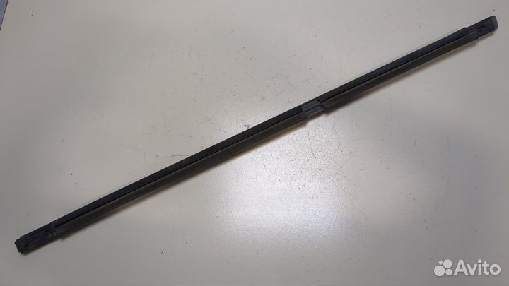 Молдинг стекла Suzuki Grand Vitara, 2005