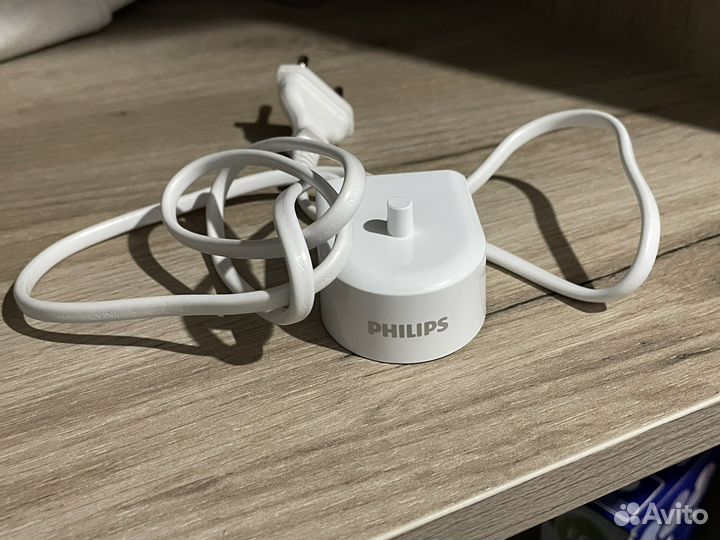 Зарядка для зубной щетки philips