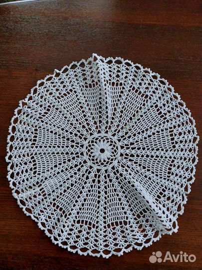 Коллекция вязаных салфеток