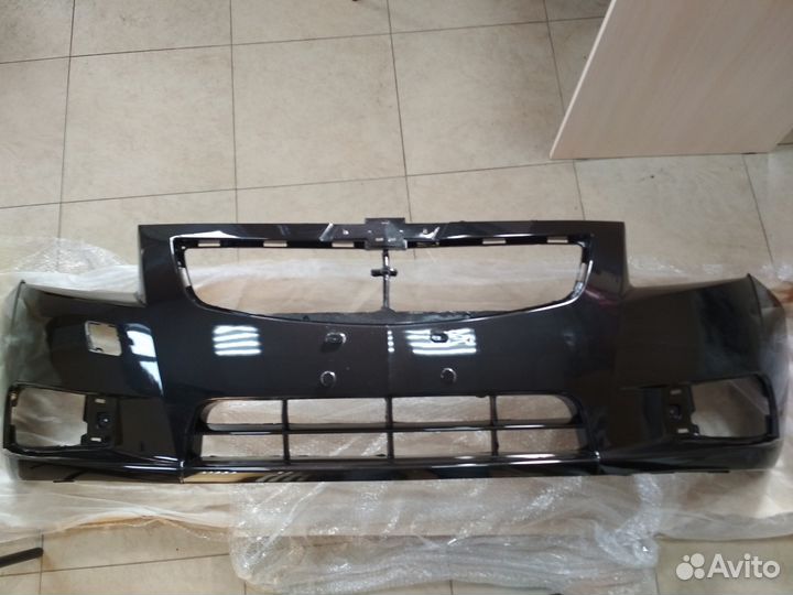 Бампер передний Chevrolet Cruze в цвет